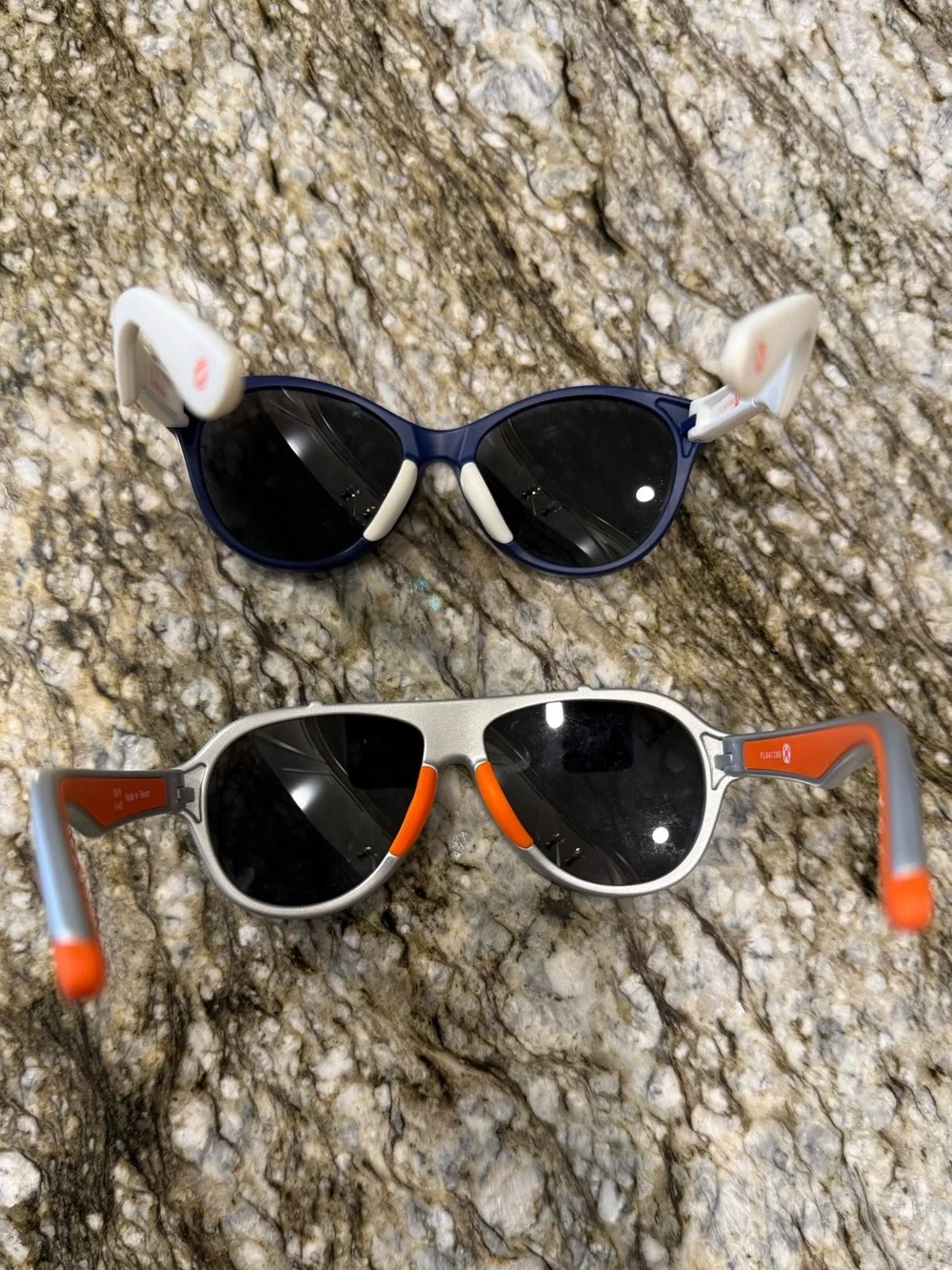 ☀️👙🩲Speedo Kids FLOATING Sunglasses Navy Blue & Silver Frames